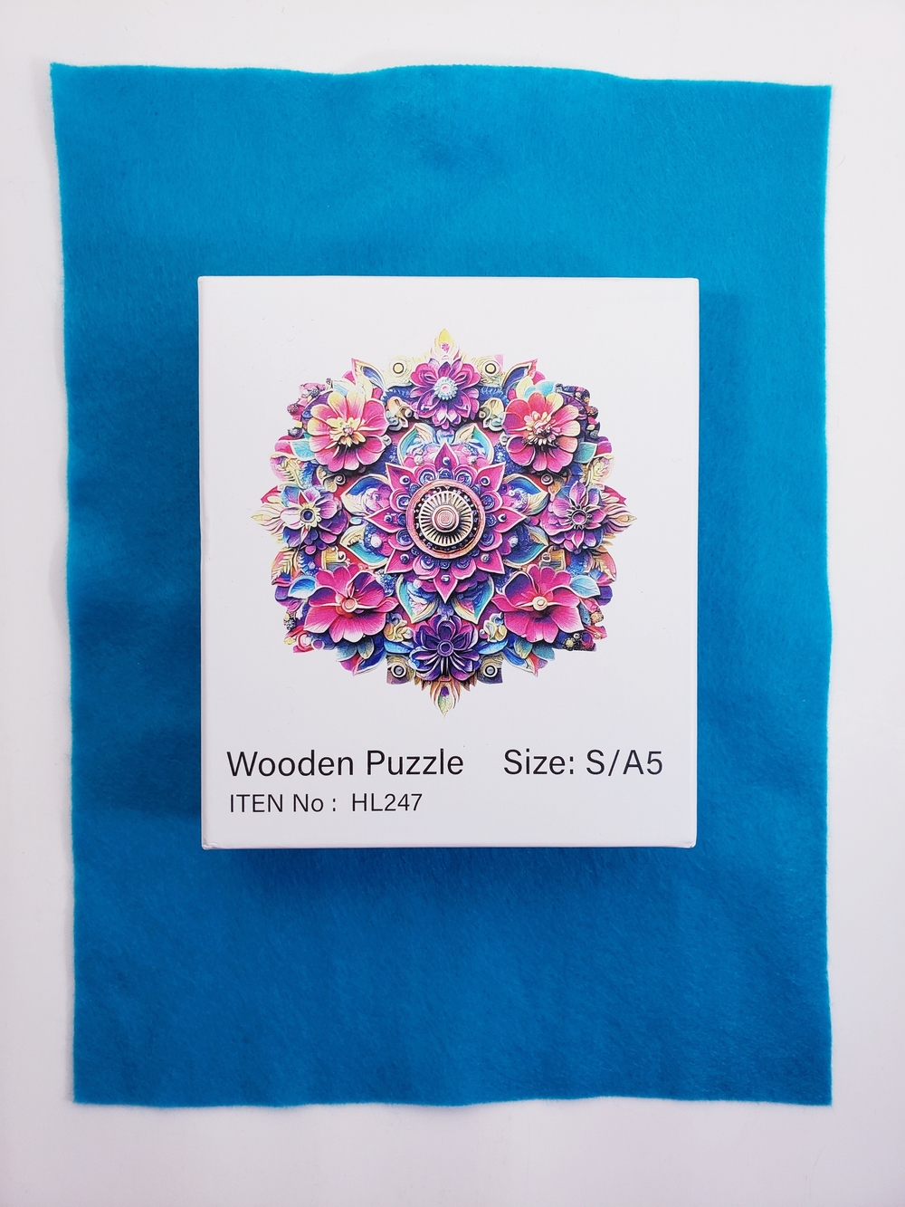 Desktop Mini Jigsaw Puzzle with Matching Work Felt